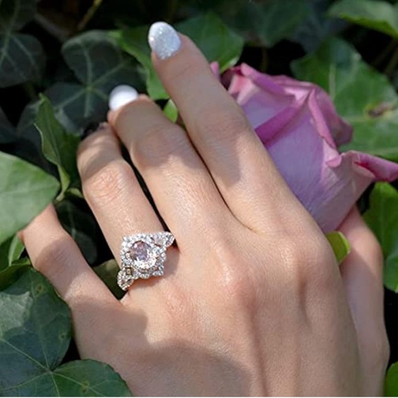 Morganite Diamond Engagement Ring - Picture 4 of 13